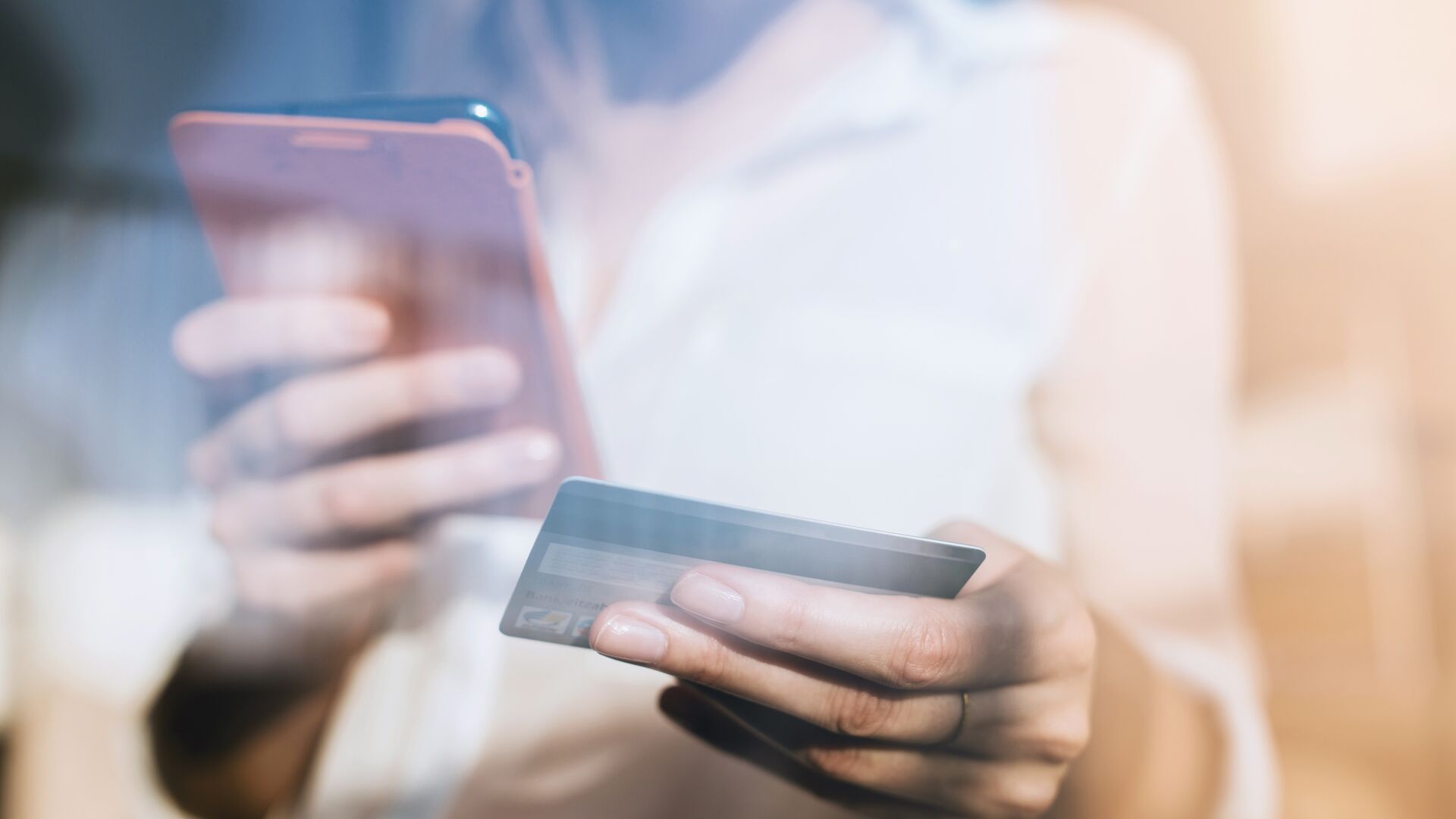 shopping-online-with-smartphone-and-credit-card.jpg