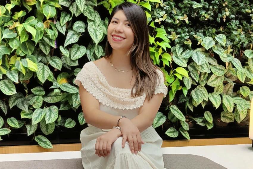Women sitting at the office