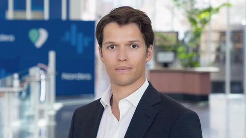  Analyst Gustav Helgesson