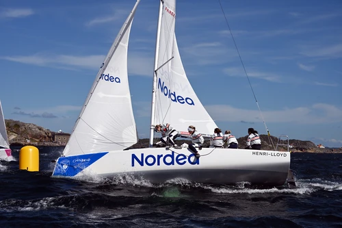 Picture of a boat sailing
