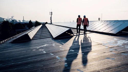 solar-panels-on-large-building
