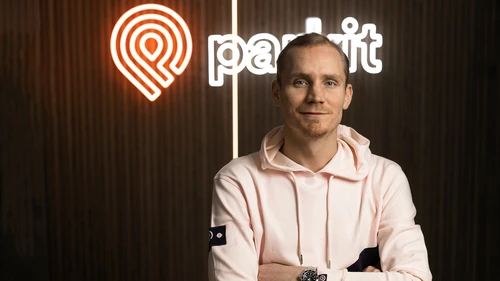 Grundare Filip Eriksson, Parkit