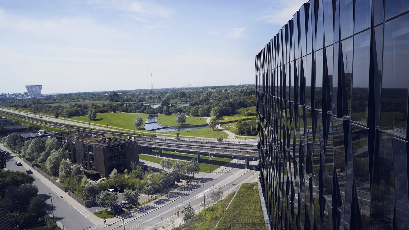 Metro office green area view