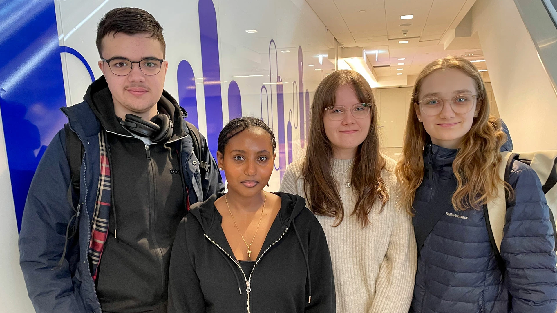 Skolelever från Novia Engelska skolan deltar i Nordeas Money Week 