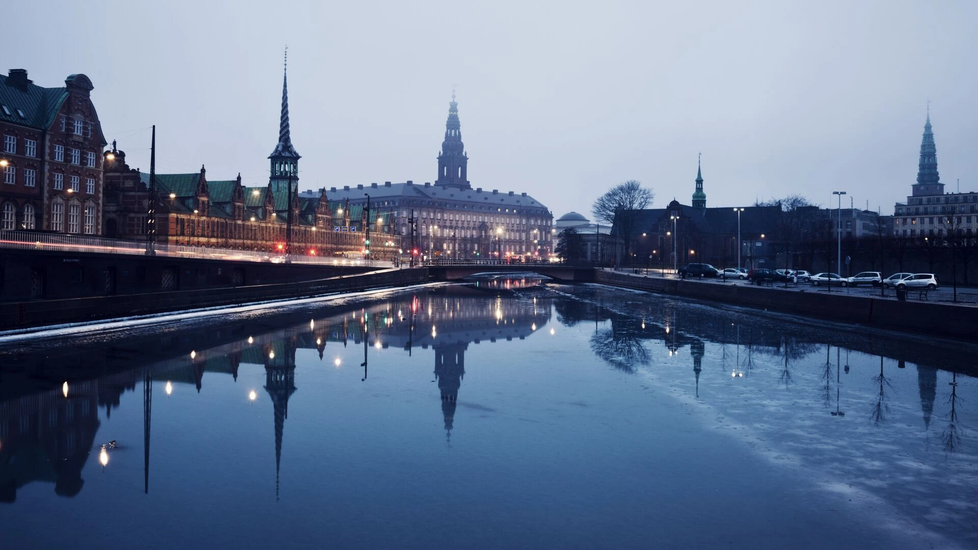 Copenhagen view over canal