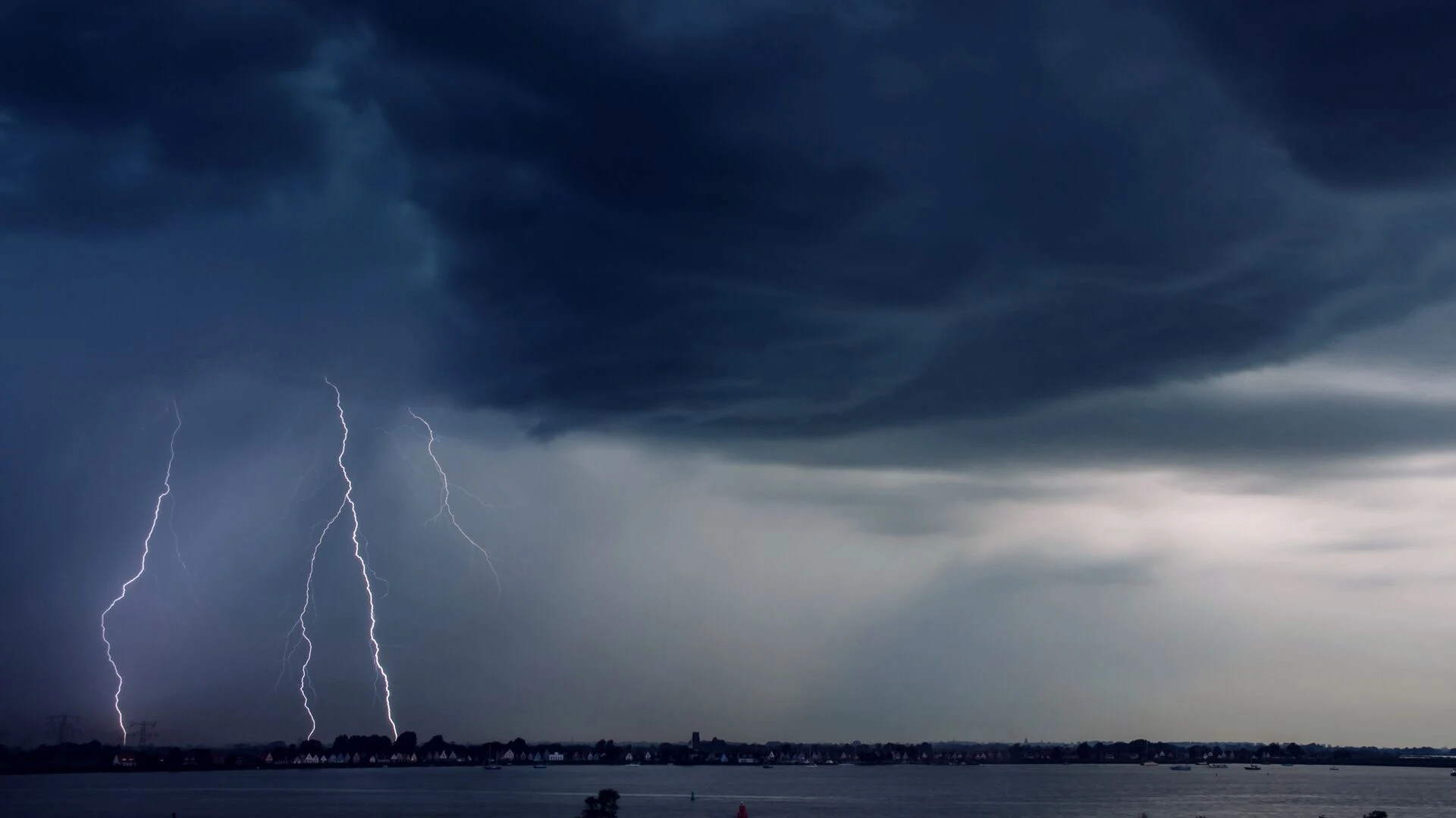 Lightning sky