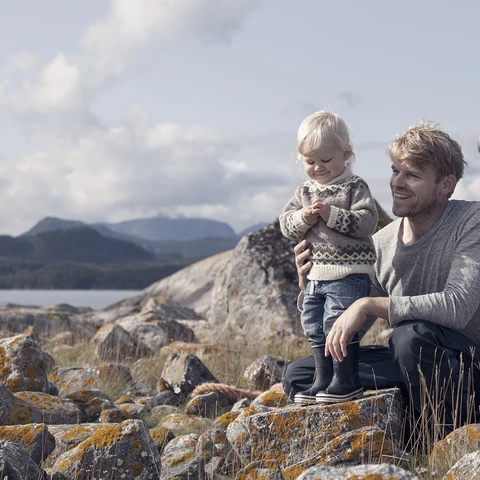 father-and-children-norway