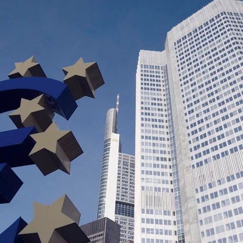 Giant Euro sign in front of the ECB tower