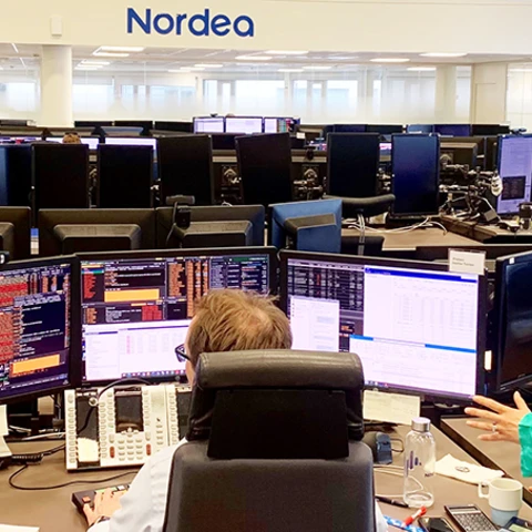 Julie_Ytreland_Thomas_NO trading floor