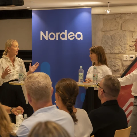 Picture of three persons: Lotta Bourgoin, Fanny Sjödin and Niklas Rydberg.